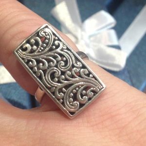 🔥nwt!🔥Genuine .925 (stamped) Bali deluxe scrolls